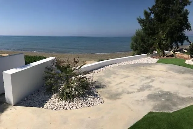 Apartament Beach Front Periyiali Gardens Periwolia